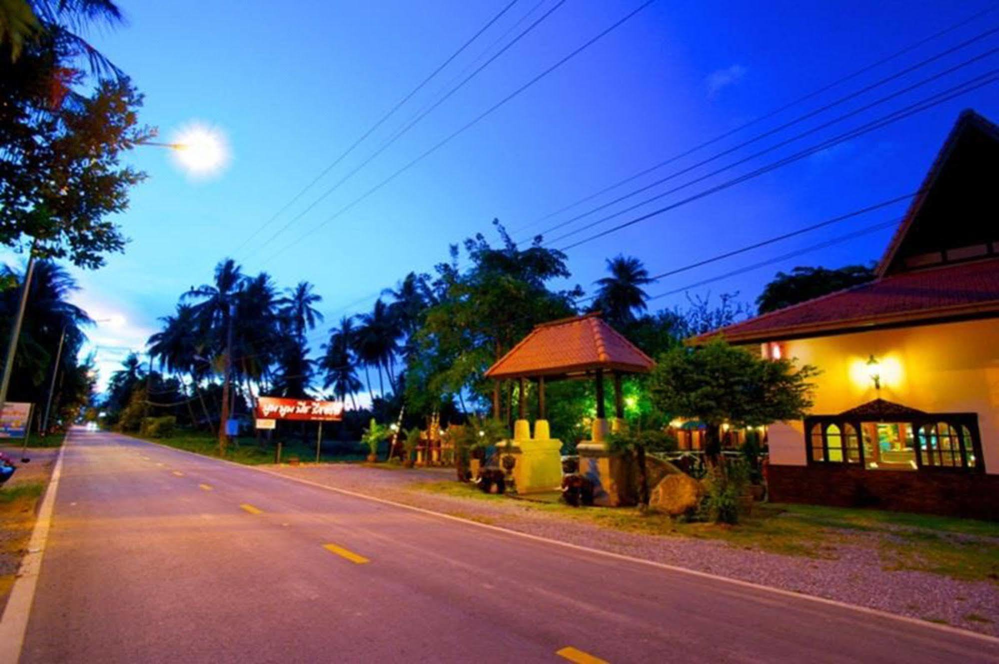 Boom Boom Beach Resort Laem Sing Chanthaburi Zewnętrze zdjęcie